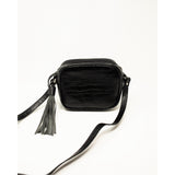 Quest Crossbody